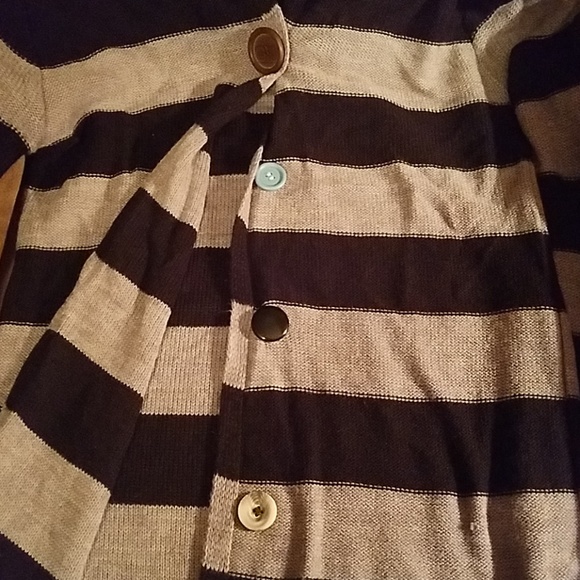 Vintage hooded sweater - Picture 2 of 6